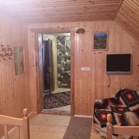 карпатський світанок Nyaraló *